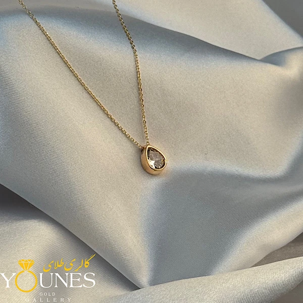 گردنبند نگین اشکی طلا